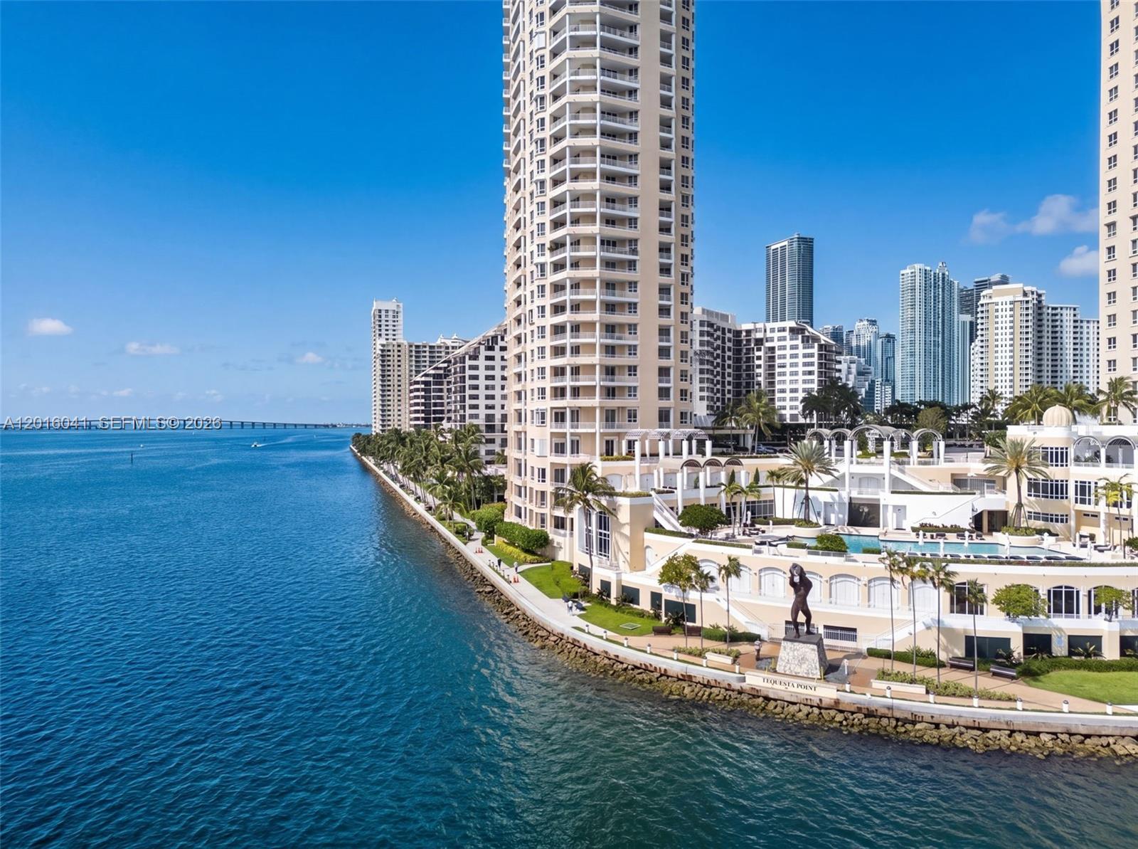 808 Brickell Key Dr 3304