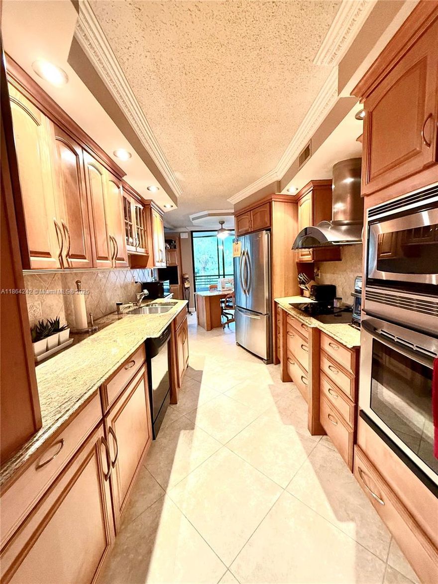 Beautiful Corner unit 2/2 huge 1500sqft very spacious, low maintenance for the size of the apartment, East of Us1 walking distance from Publix ,Walmart, Walgreens and many other business . Very short distance from the beach, financially stable building. Pets allowed !