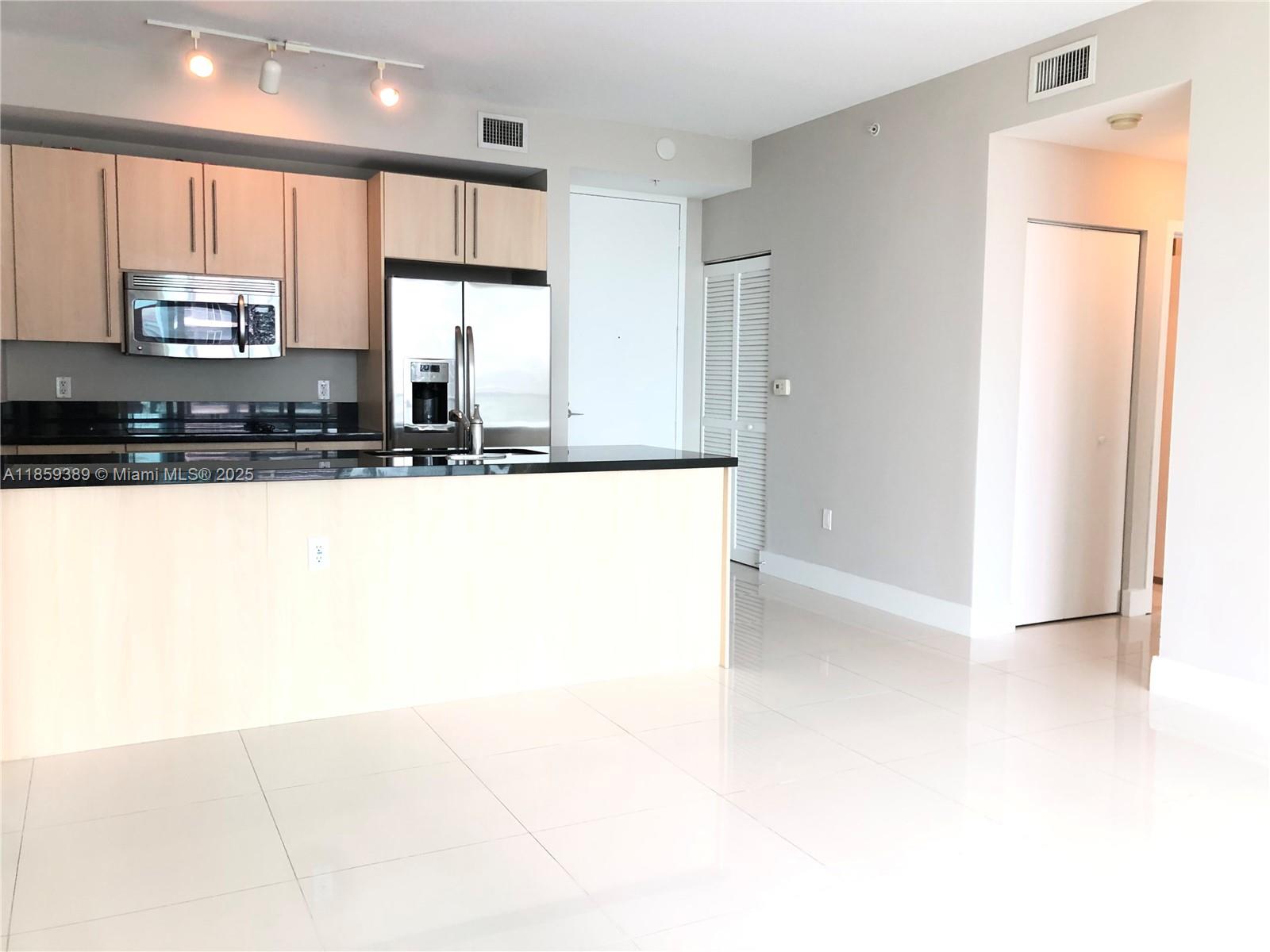 79 SW 12 ST 1904-S