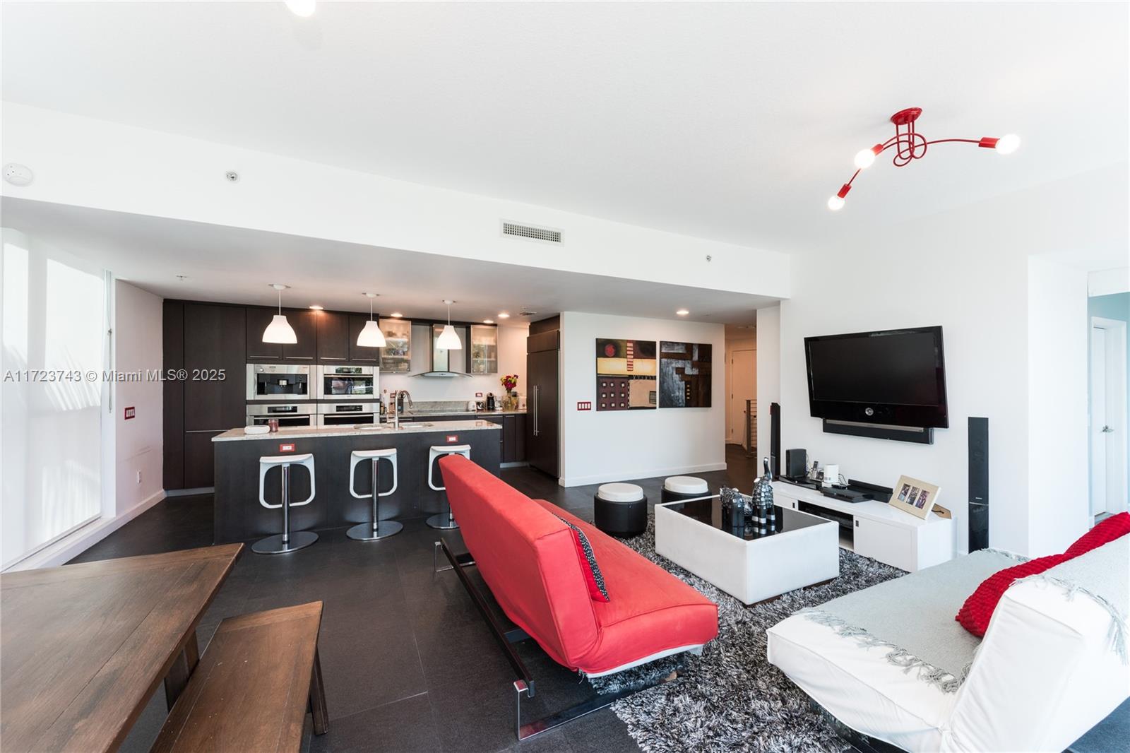 MOSAIC ON MIAMI BEACH CON - Residential