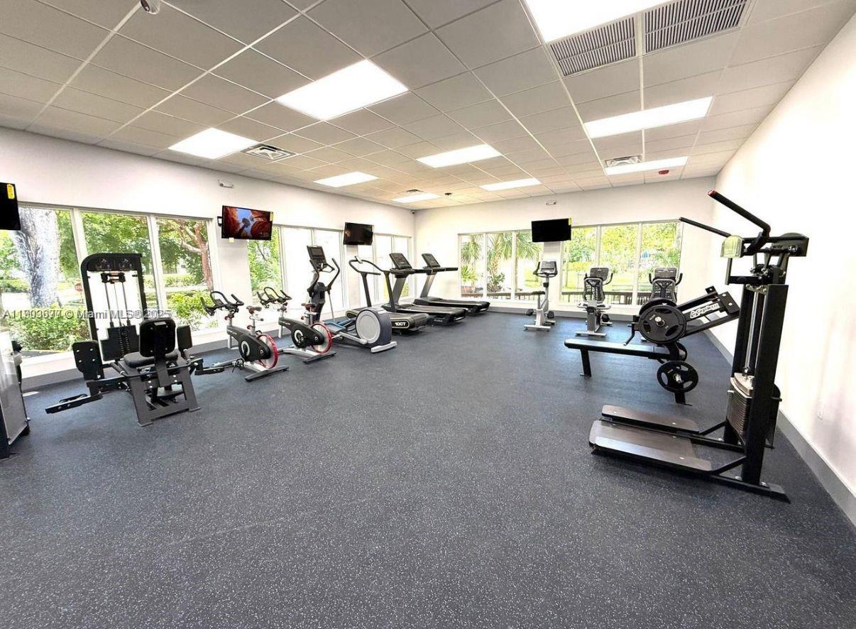 PLAZA OF AMERICAS CONDO P - Residential Lease