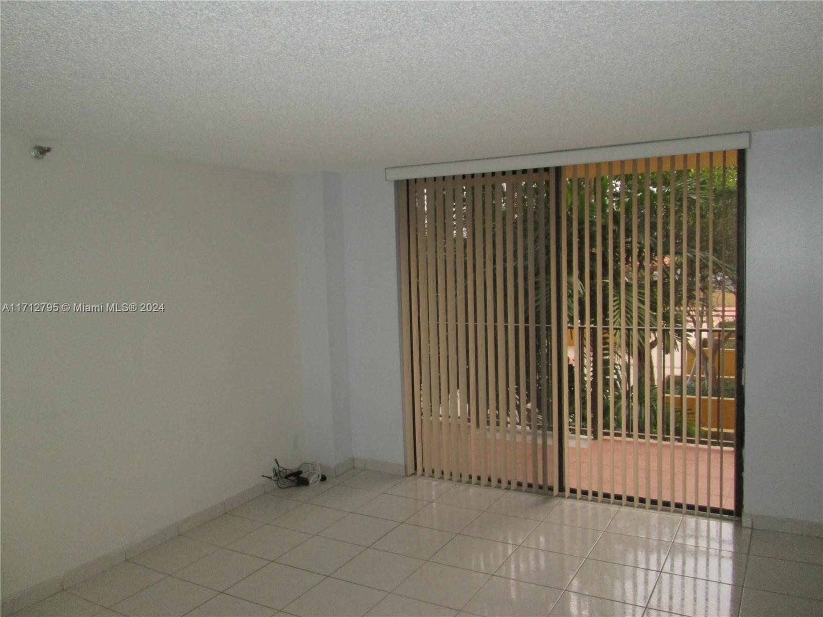 WINSTON TOWERS 700 CONDO - Residential