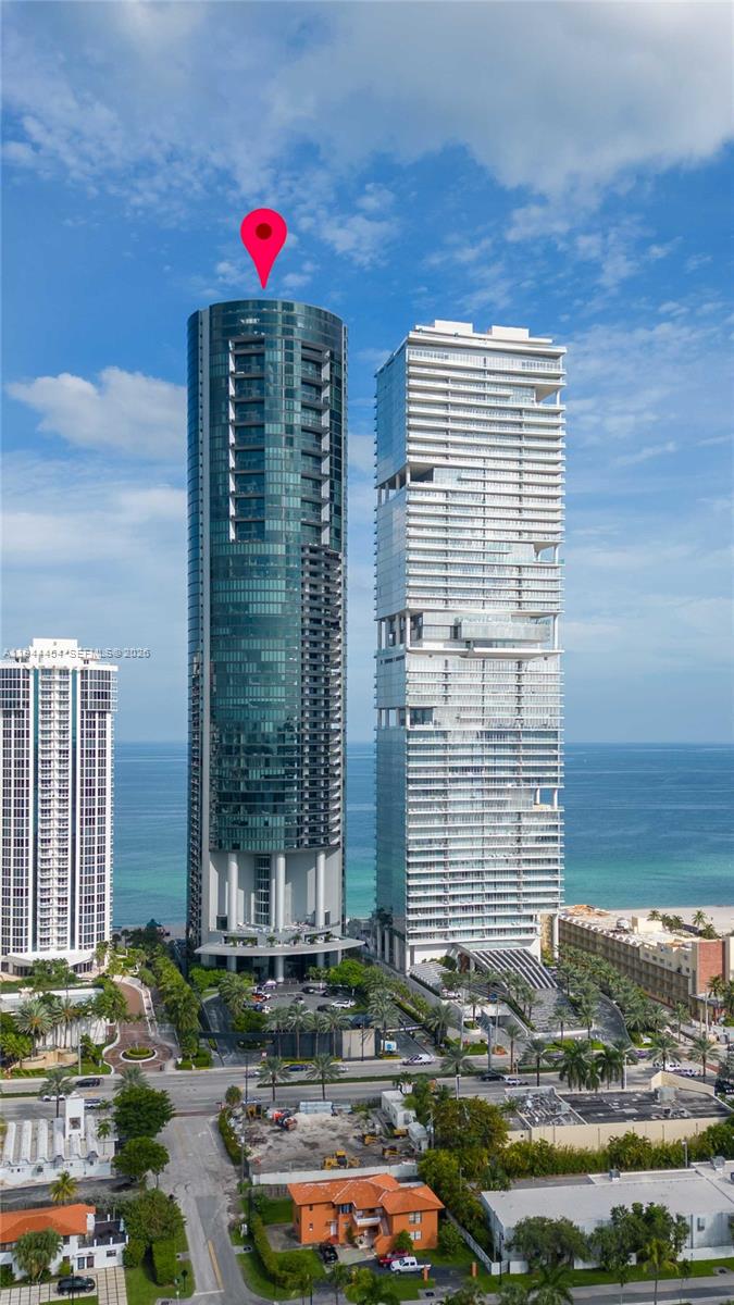 18555 COLLINS AVENUE COND - Residential