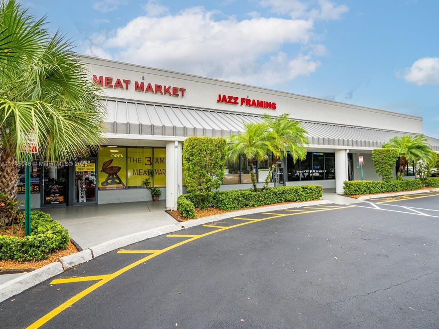 Real Estate food retail business offers high-quality products for barbecues, including premium meats and all necessary accessories. As an investor, you can qualify for a visa under the E2 program. Our business model is designed to provide customers with top-notch products and a unique shopping experience. We carefully select our suppliers to ensure that we only offer the best quality products. Our store is located in a prime location, which guarantees a steady flow of customers. We also have an online store that allows customers to shop from the comfort of their homes. Our team is highly skilled and committed to providing excellent customer service. By investing in our business, you'll be part of a growing industry and have the opportunity to make a significant profit.