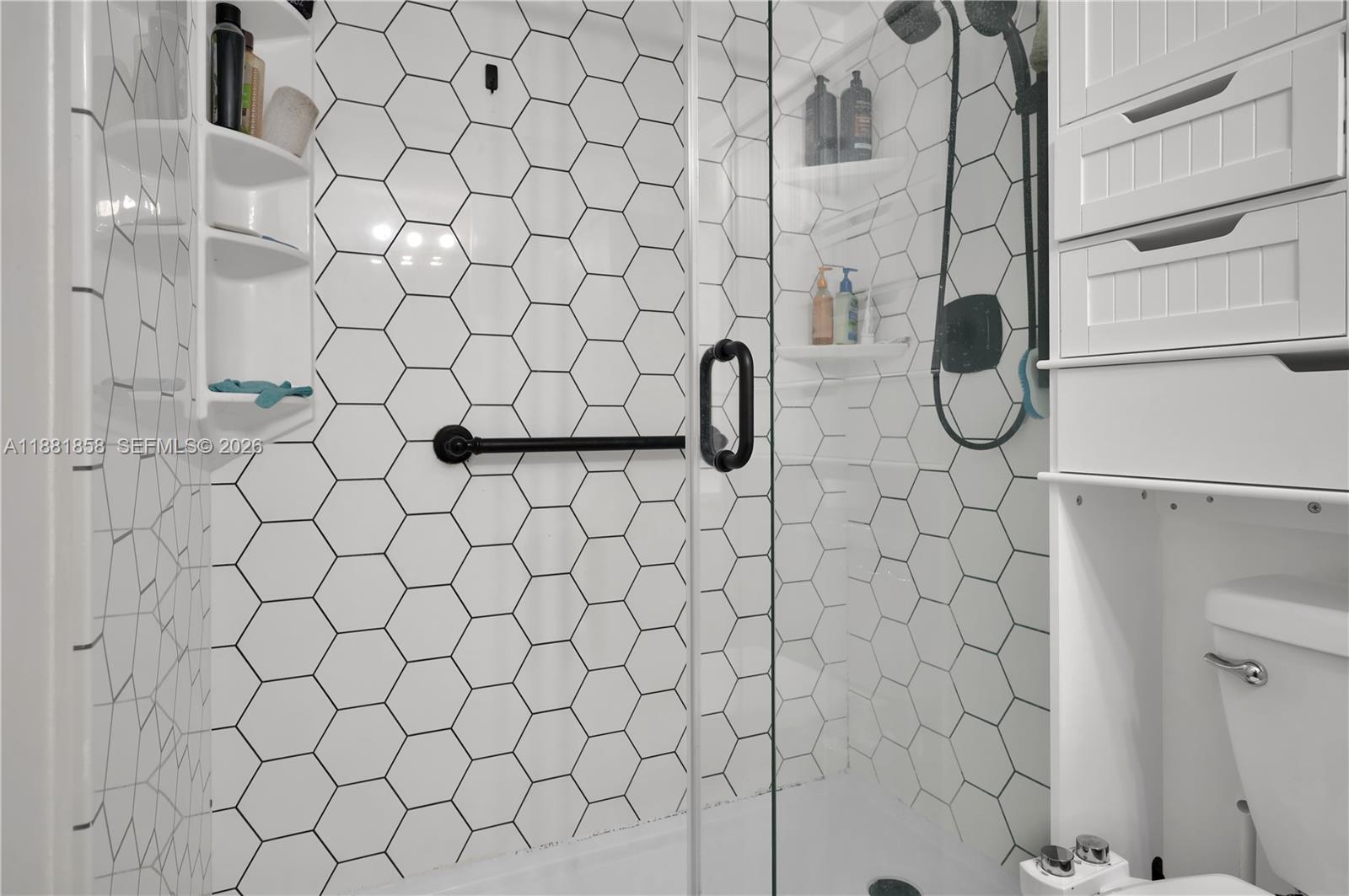 REEF EAST CONDO - Residential