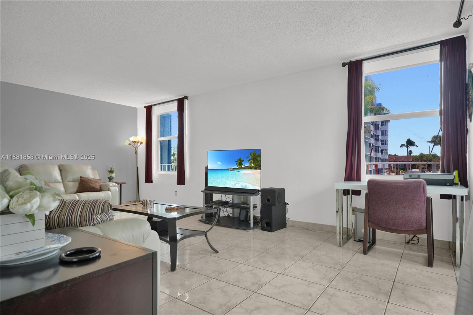 REEF EAST CONDO - Residential