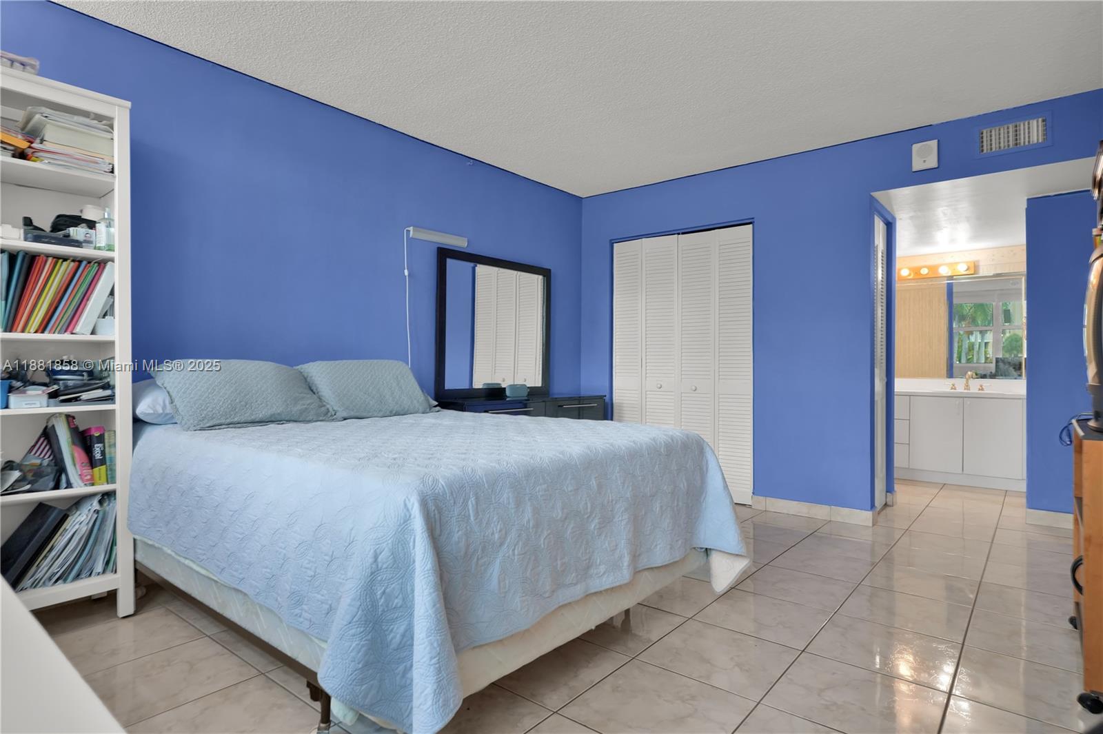 REEF EAST CONDO - Residential