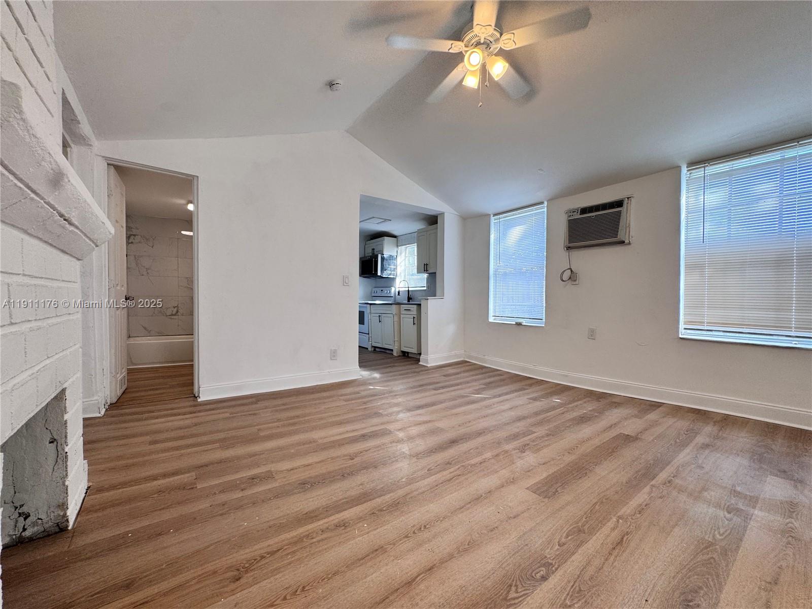 STEPHEN MANOR - Residential