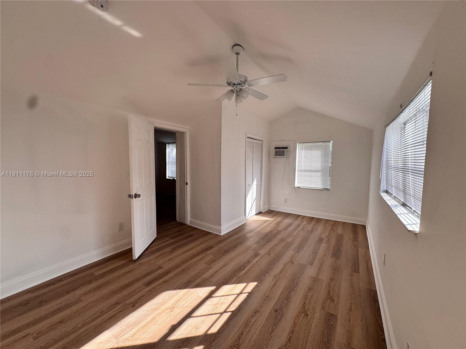 STEPHEN MANOR - Residential