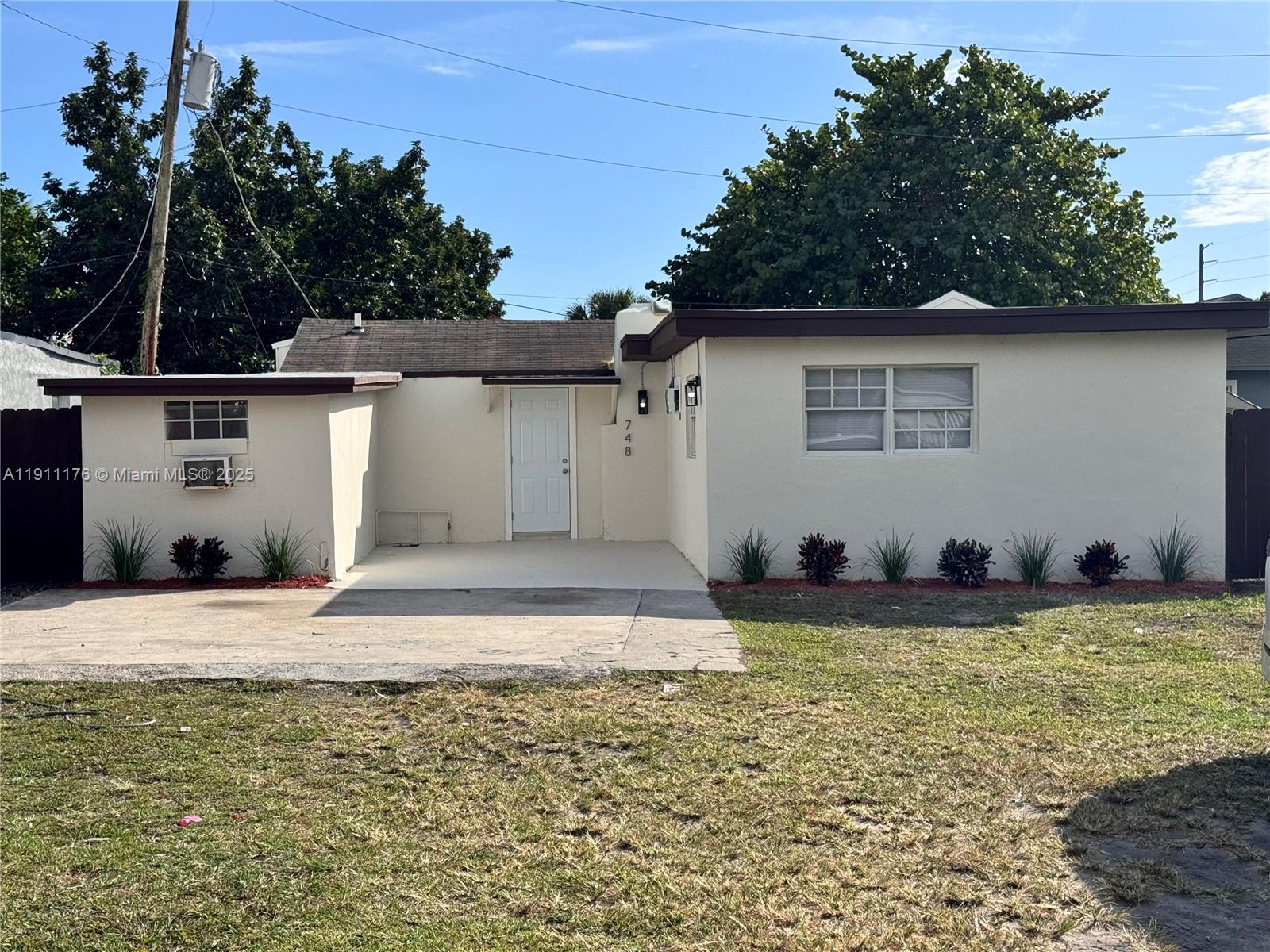 STEPHEN MANOR - Residential