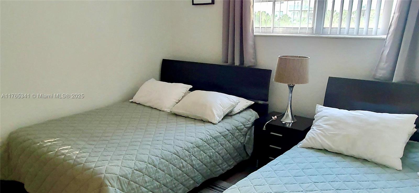 OCEANVIEW BUILDING A COND - Residential