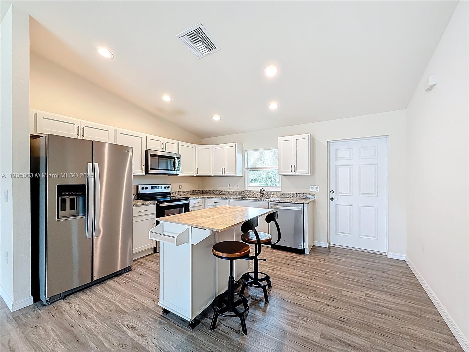 Port LaBelle - Residential