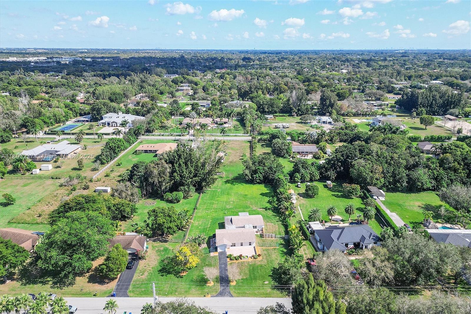 SELIGMAN-KIA ACRES - Residential