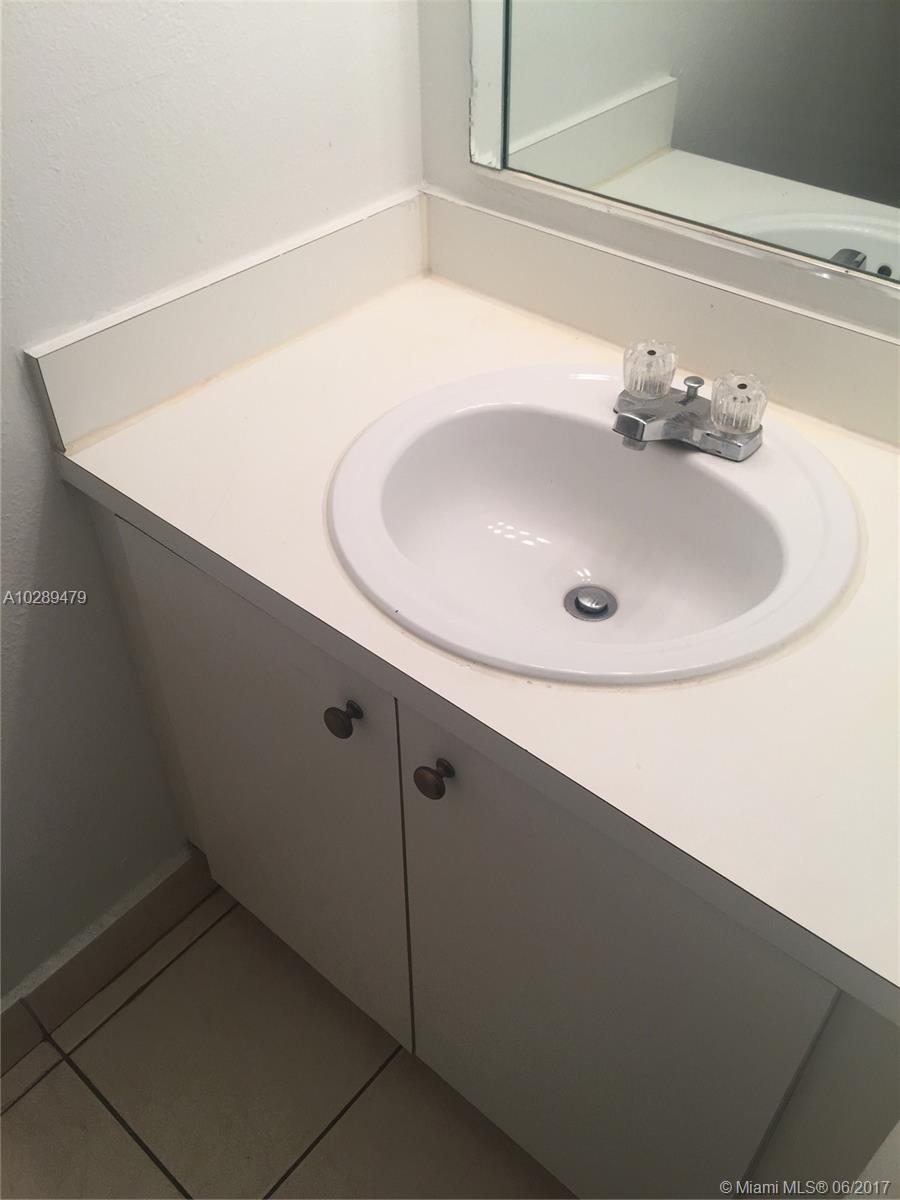 Venetian Gardens At Count - Residential Lease