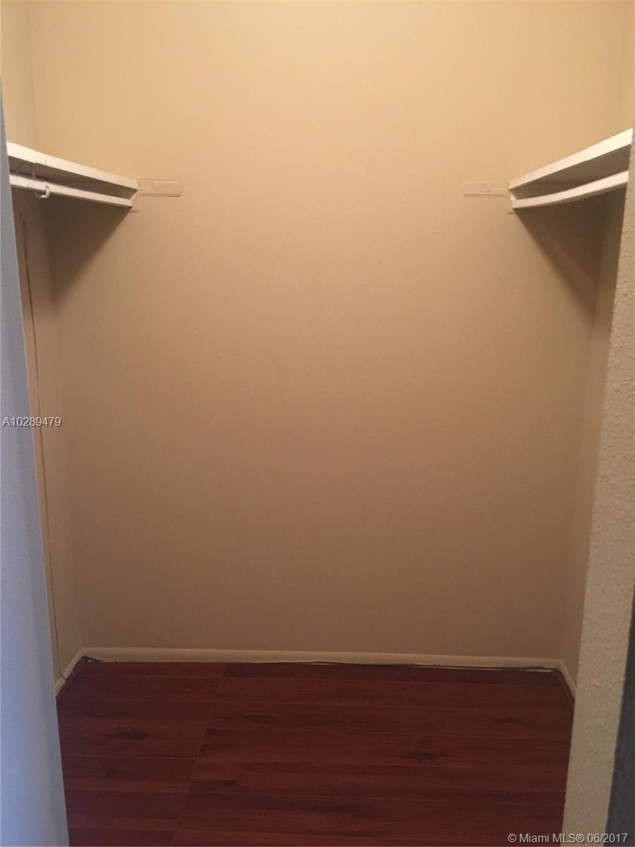 Venetian Gardens At Count - Residential Lease