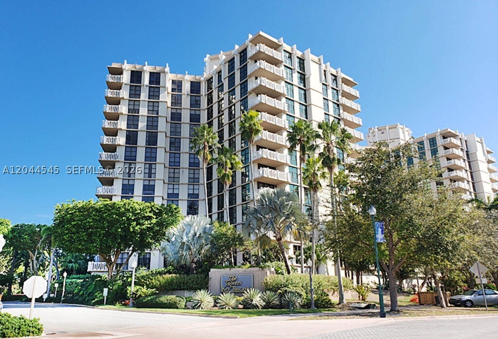 1111 Crandon Blvd B705