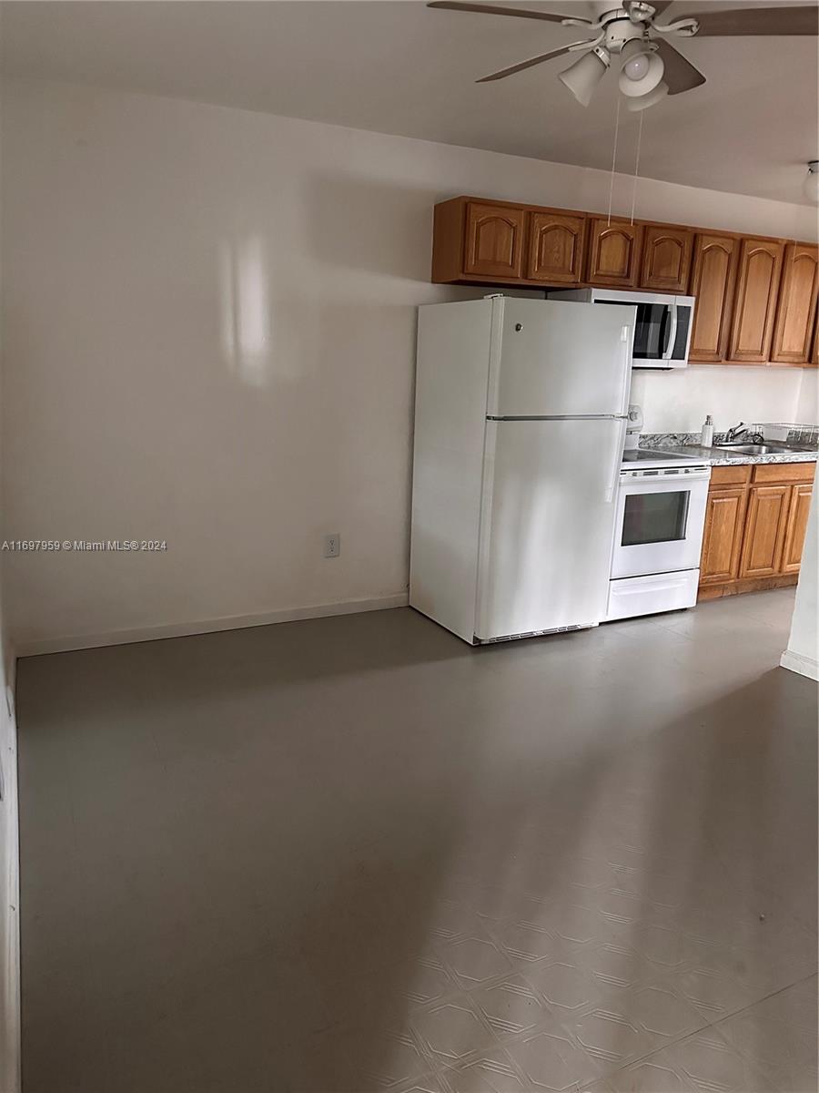 3981 Sw 12th Pl Pl 3, Fort Lauderdale, Broward County, Florida - 1 Bedrooms  
1 Bathrooms - 