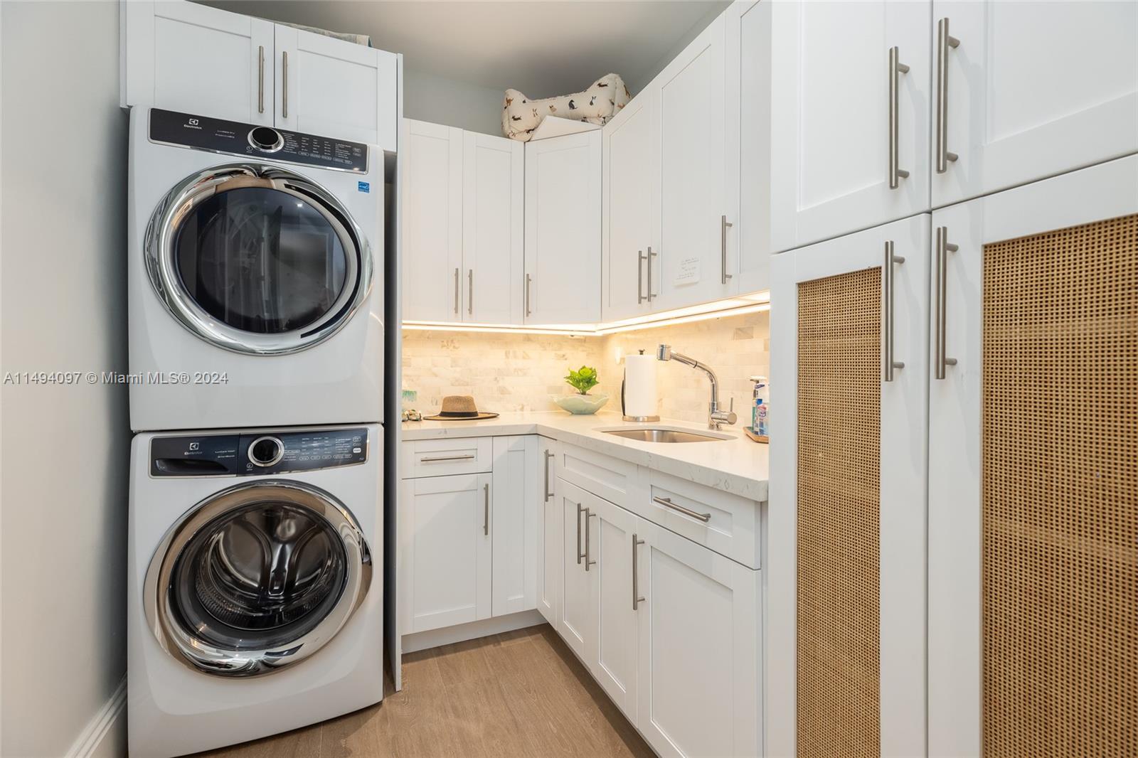 PLANTATION KEY COLONY REV - Residential