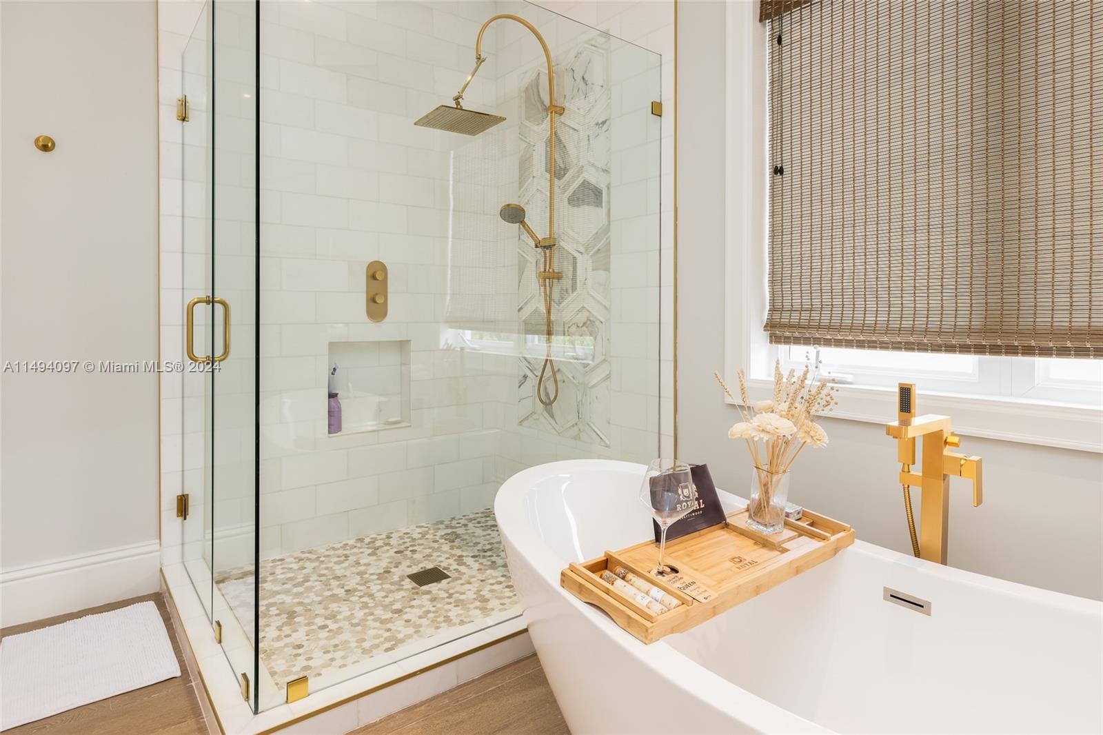 PLANTATION KEY COLONY REV - Residential