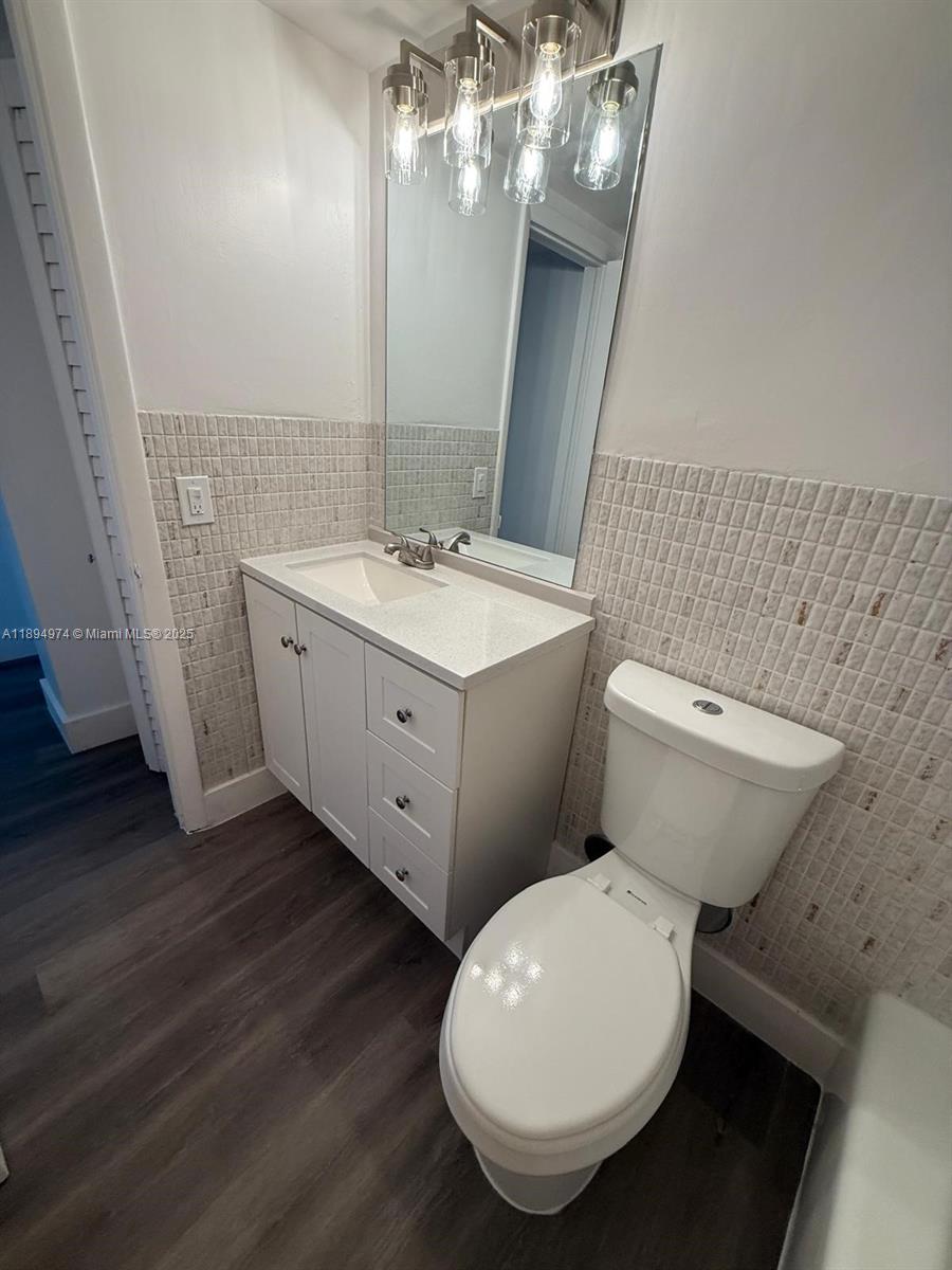 ISLE OF NORMANDY CONDO - Residential Lease