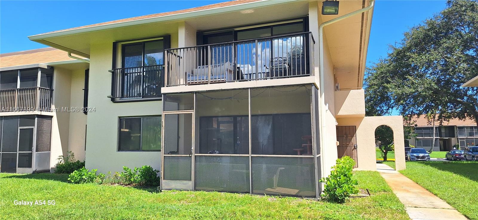 Property for Sale at 5821 Washington St 24, Hollywood, Broward County, Florida - Bedrooms: 1 
Bathrooms: 1  - $189,999