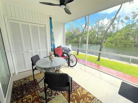 3660 NE 166th St 104+ 32' DOCK North Miami Beach FL 33160