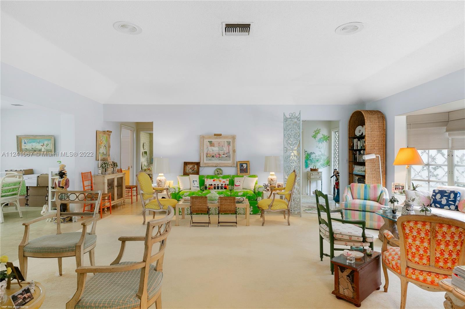 ISLAND BEACH THE REVISED - Residential