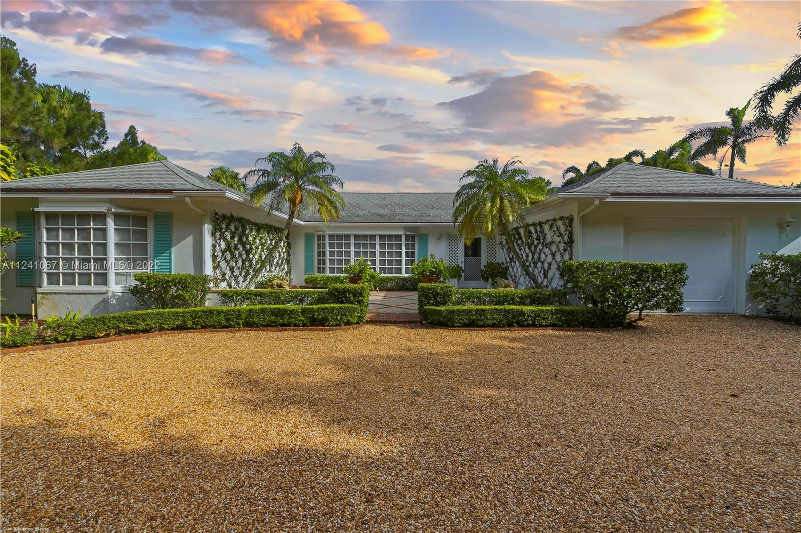 ISLAND BEACH THE REVISED - Residential