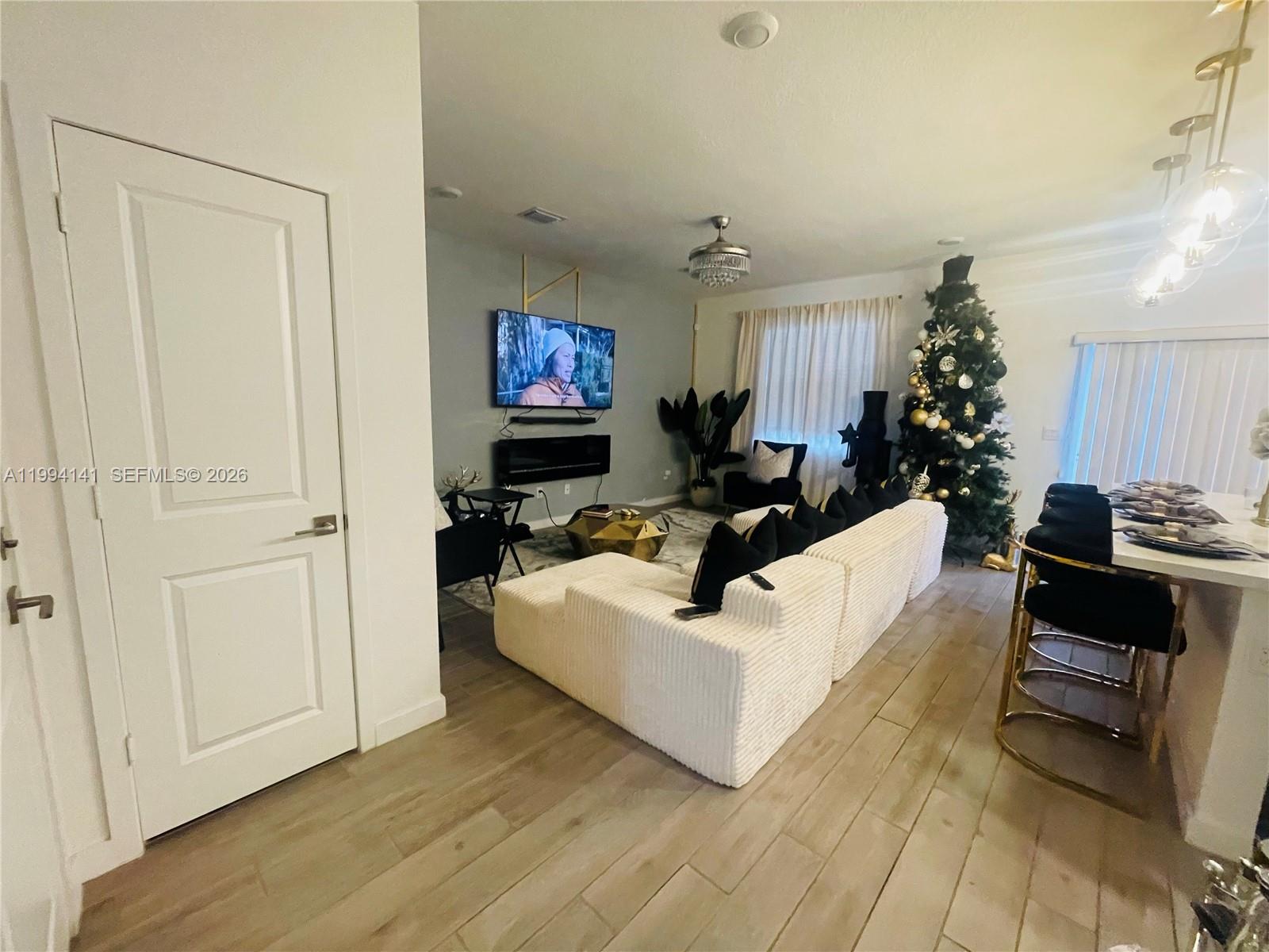 CEDAR AT KEYS GATE - Residential