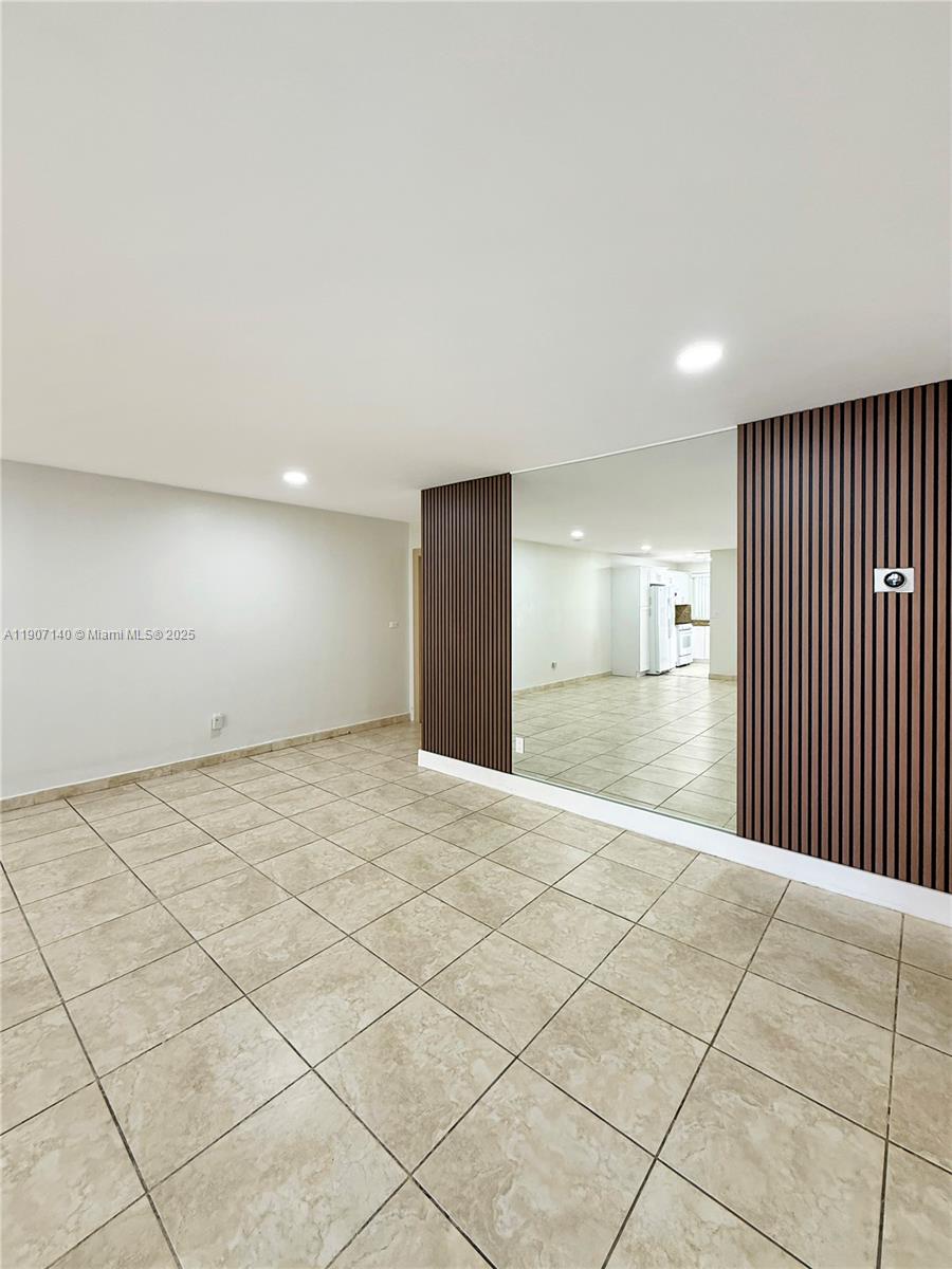 MIAMI LAKES LAKE MARTHA S - Residential Lease