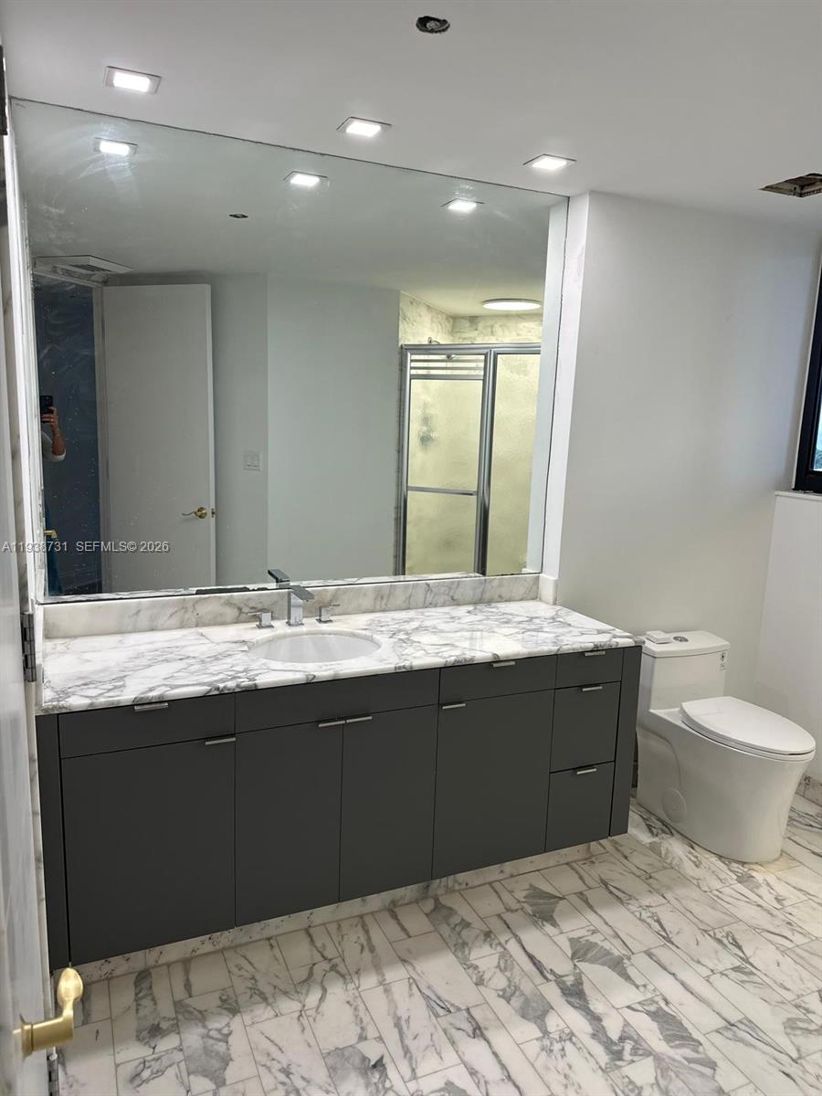 MARINA TOWER CONDO - Residential