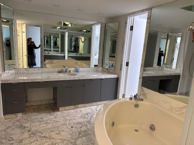 MARINA TOWER CONDO - Residential