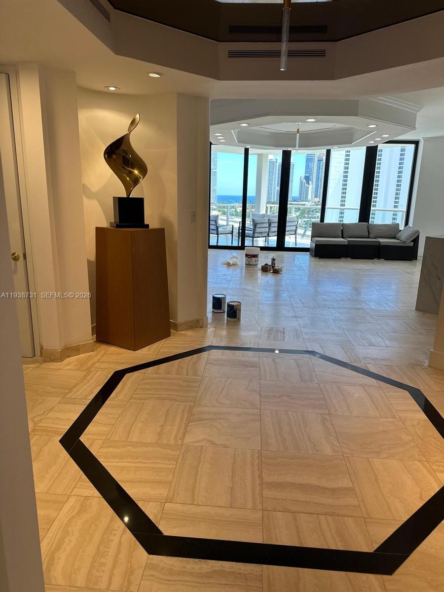 MARINA TOWER CONDO - Residential