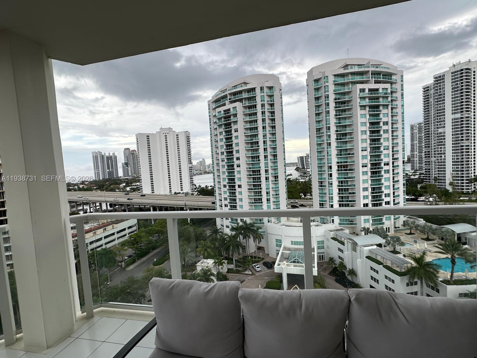 MARINA TOWER CONDO - Residential