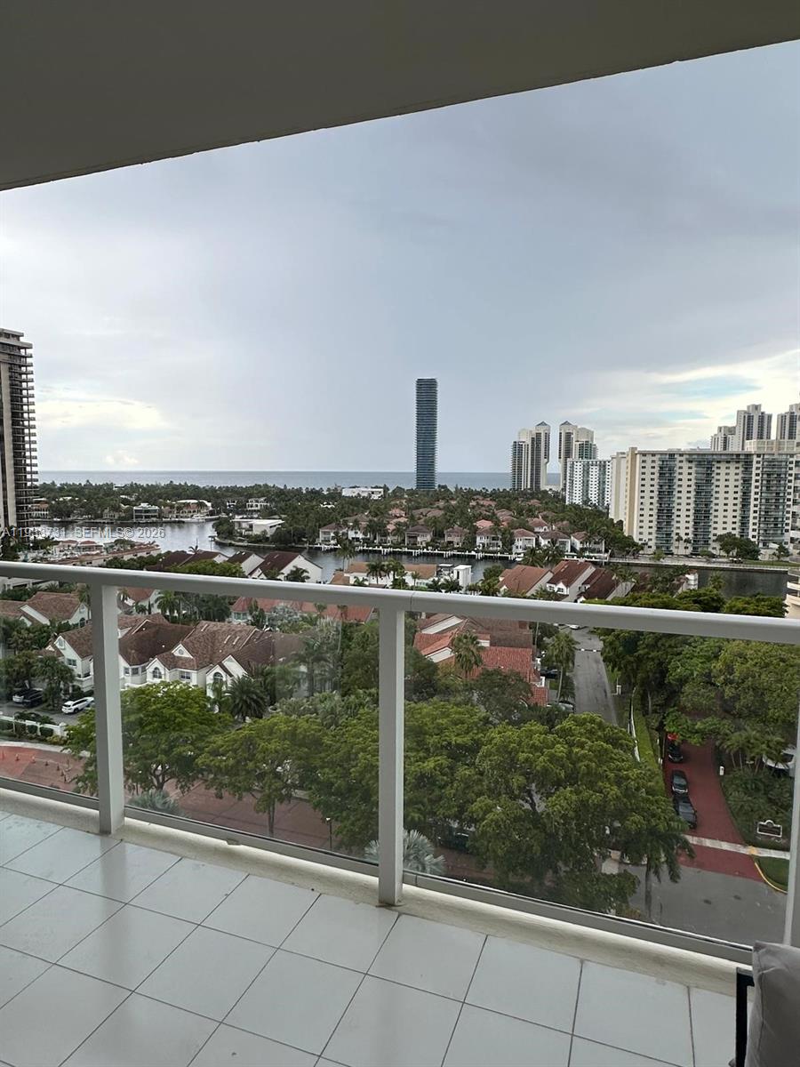 MARINA TOWER CONDO - Residential