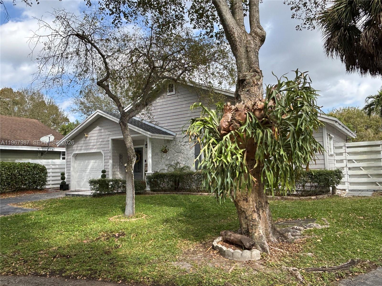 COUNTRY WALK SEC 2 - Residential