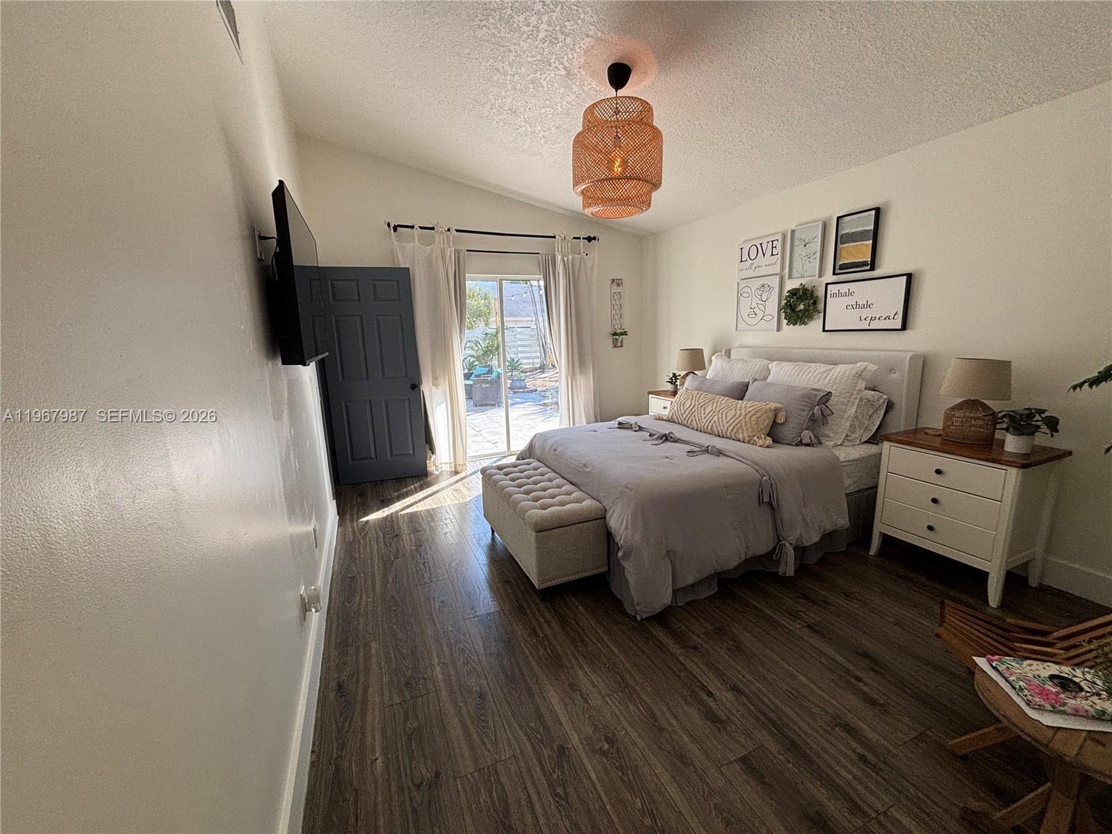 COUNTRY WALK SEC 2 - Residential