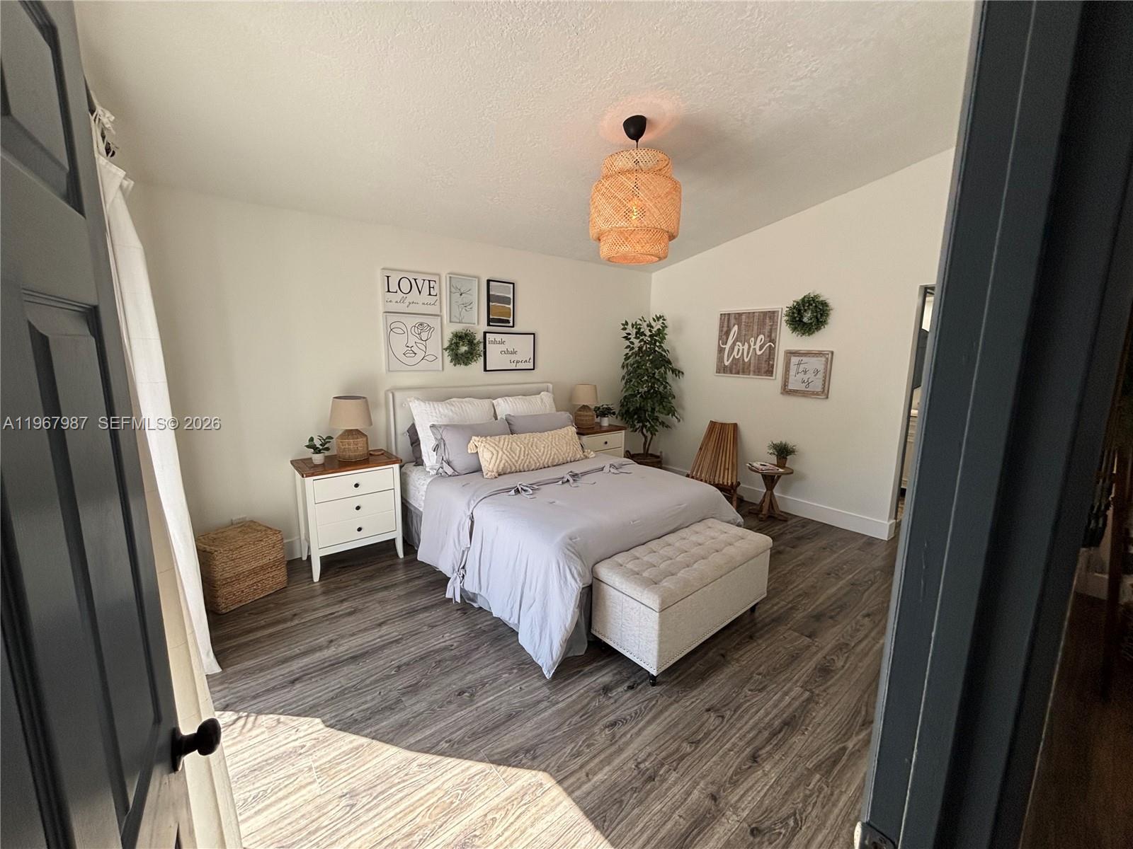 COUNTRY WALK SEC 2 - Residential