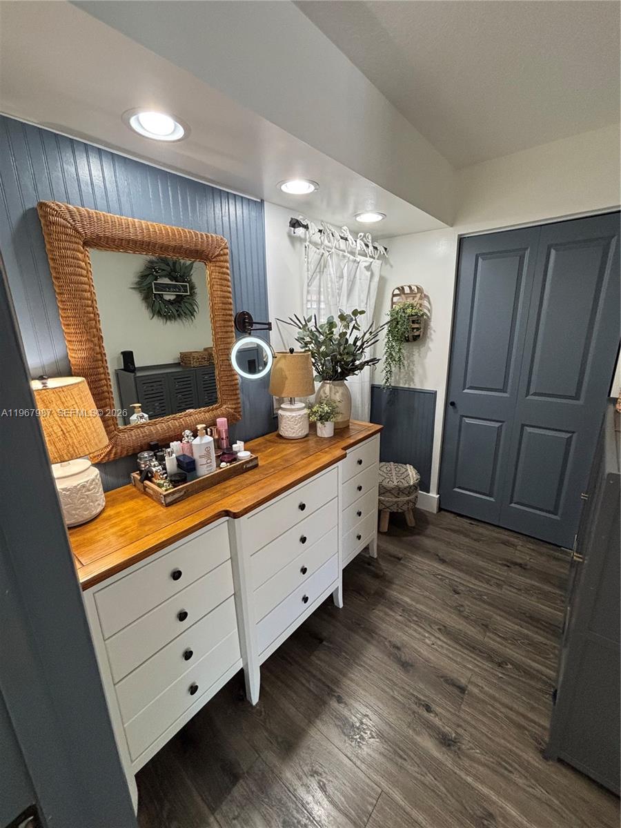 COUNTRY WALK SEC 2 - Residential