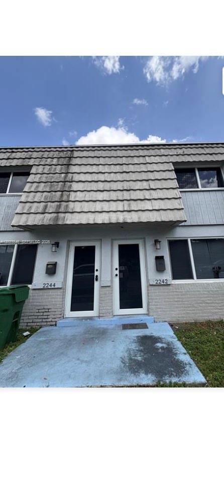 L D C ESTATES - Residential Lease