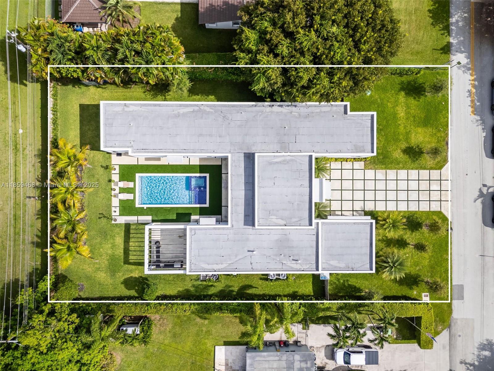 CAROLE HELMS MANOR - Residential