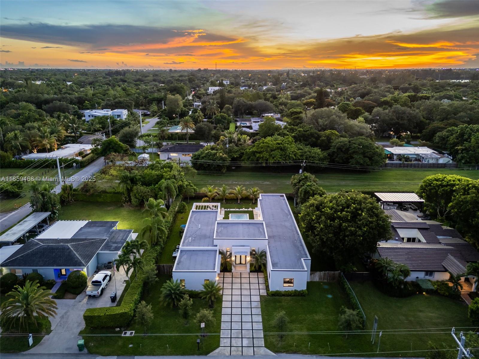 CAROLE HELMS MANOR - Residential