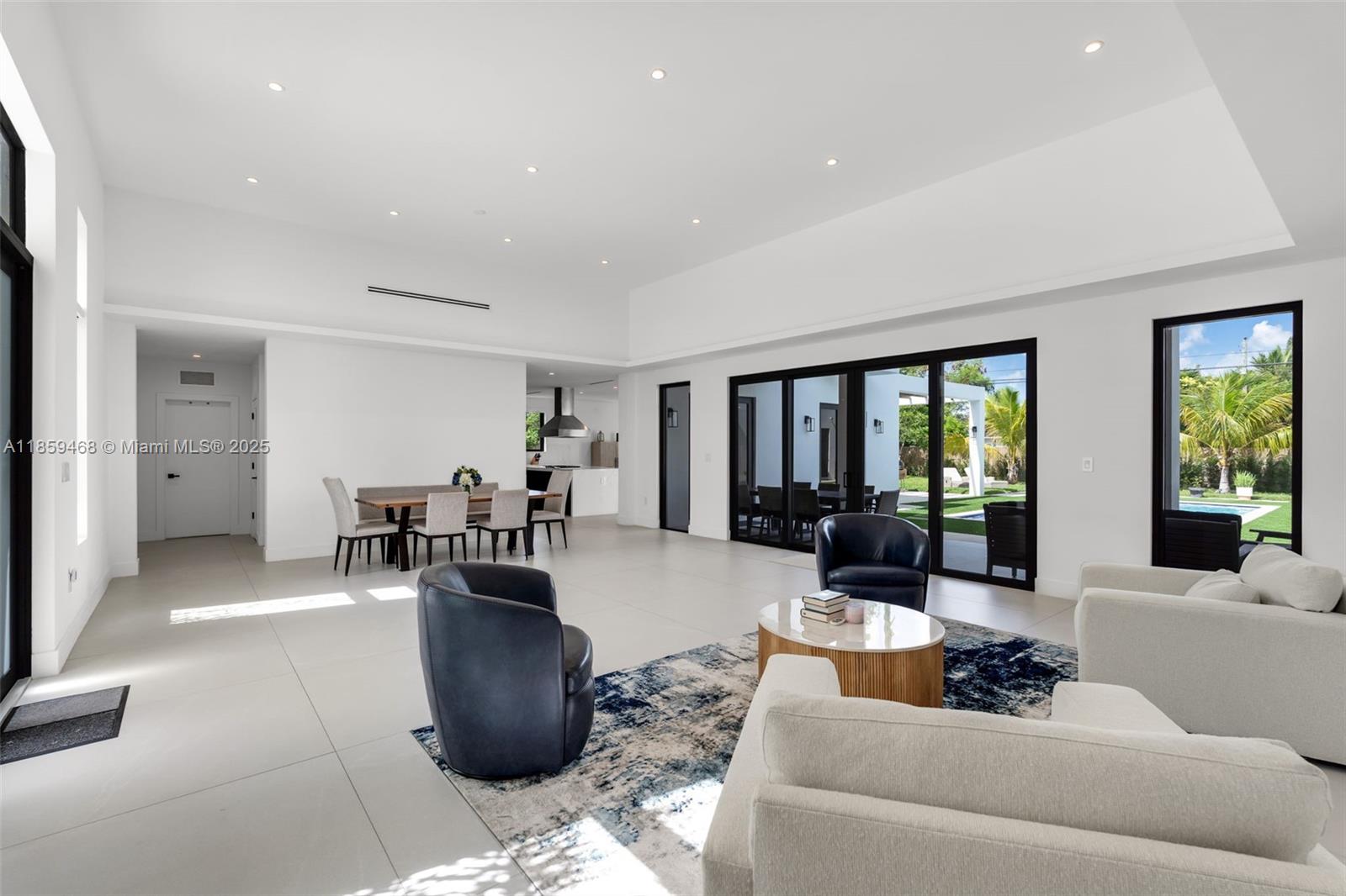 CAROLE HELMS MANOR - Residential