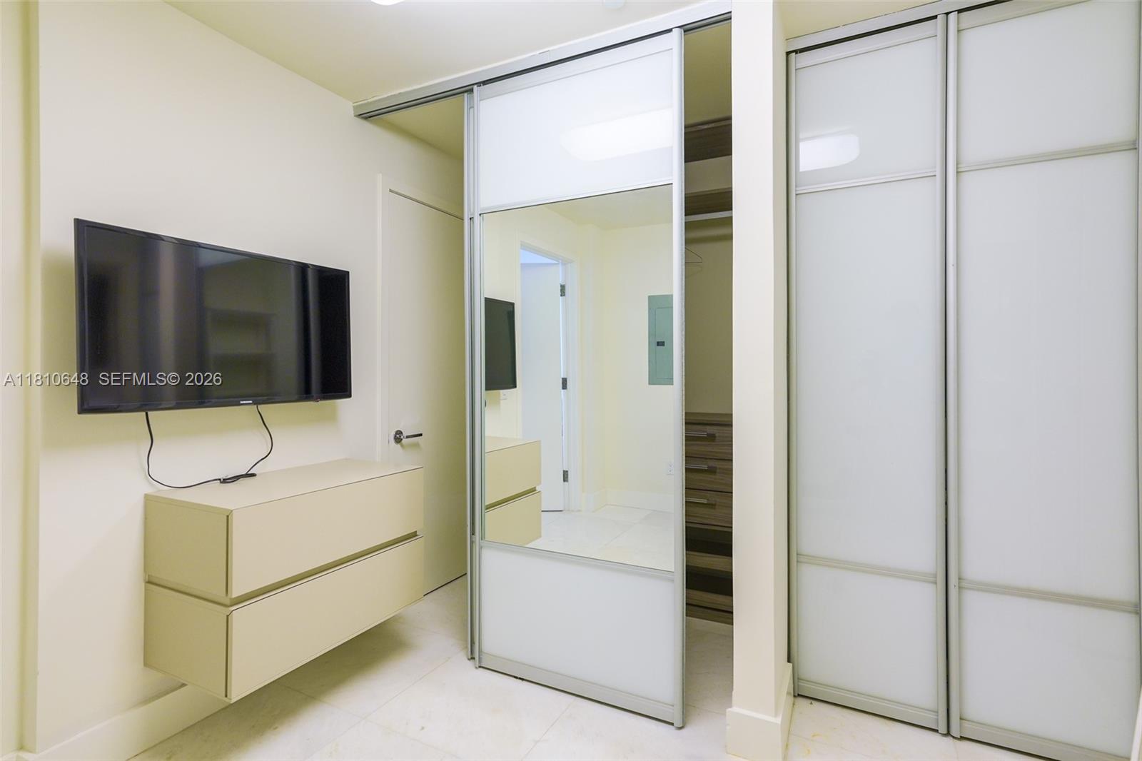 OCEANA KEY BISCAYNE CONDO - Residential