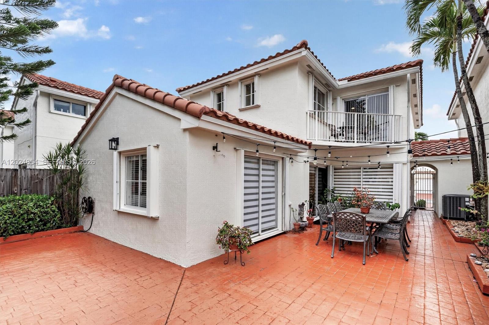 MAHOGANY ISLE HOMES CONDO - Residential