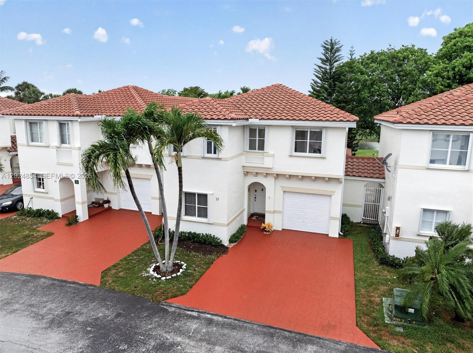 MAHOGANY ISLE HOMES CONDO - Residential