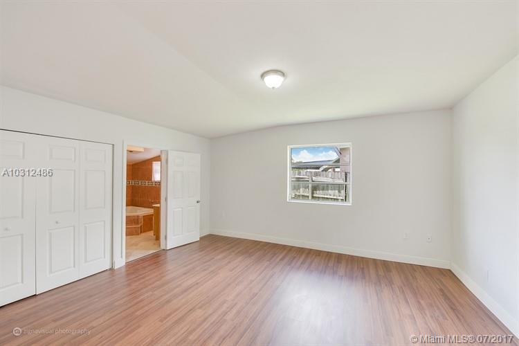 SO MIAMI HEIGHTS ADDN J - Residential