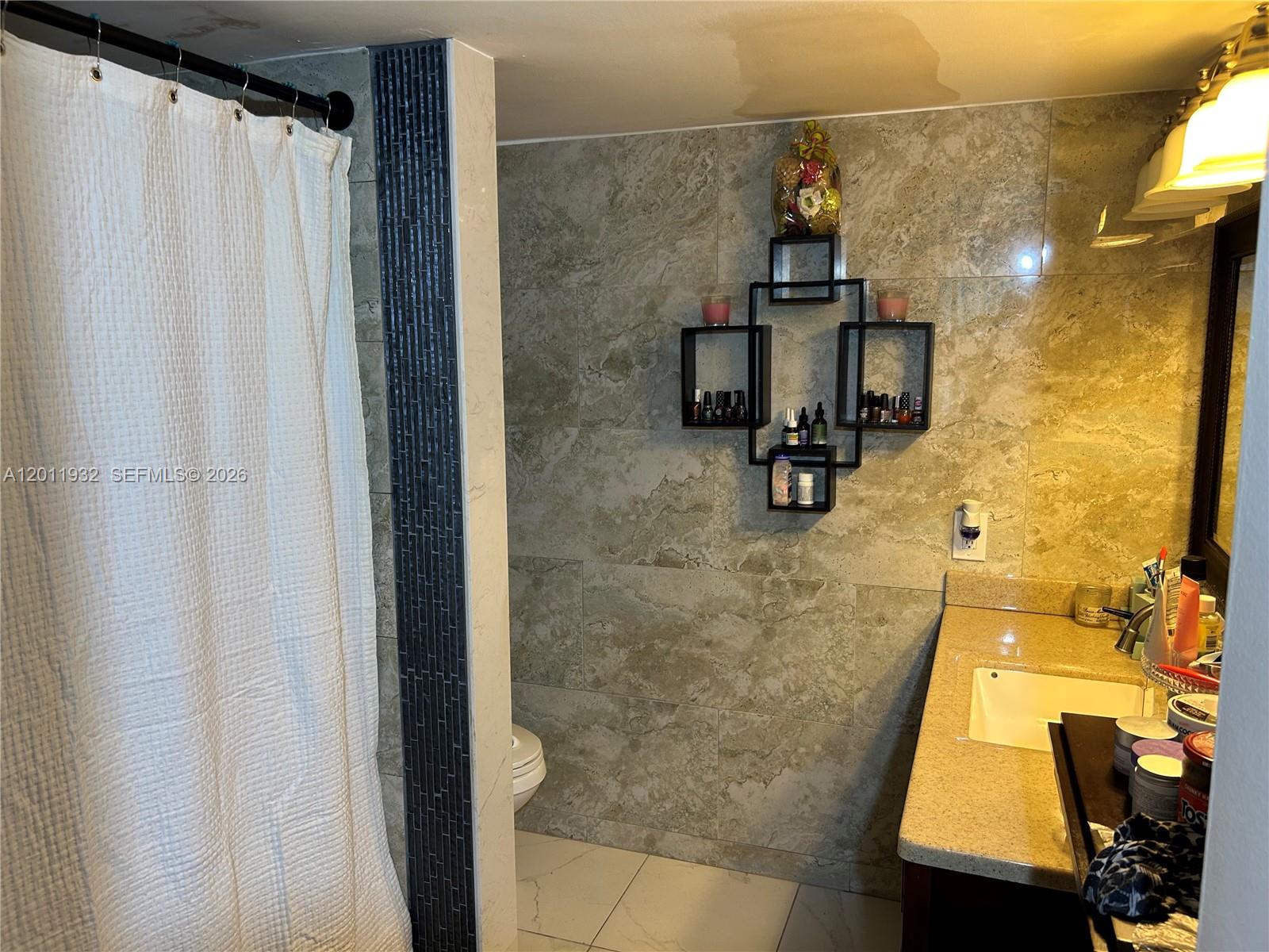 SHORE HOUSE CONDO - Residential