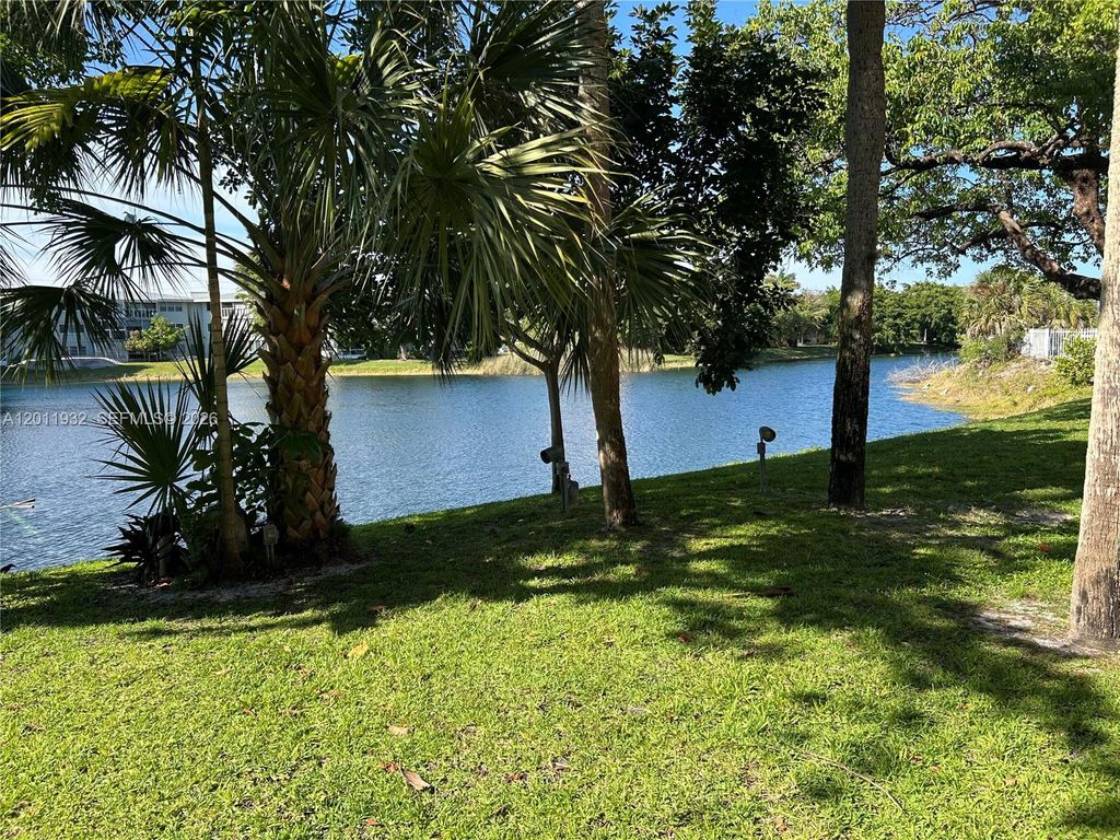 Photo of 5435 NW 10th Ct #106, Plantation, FL 33313 (MLS # A12011932)