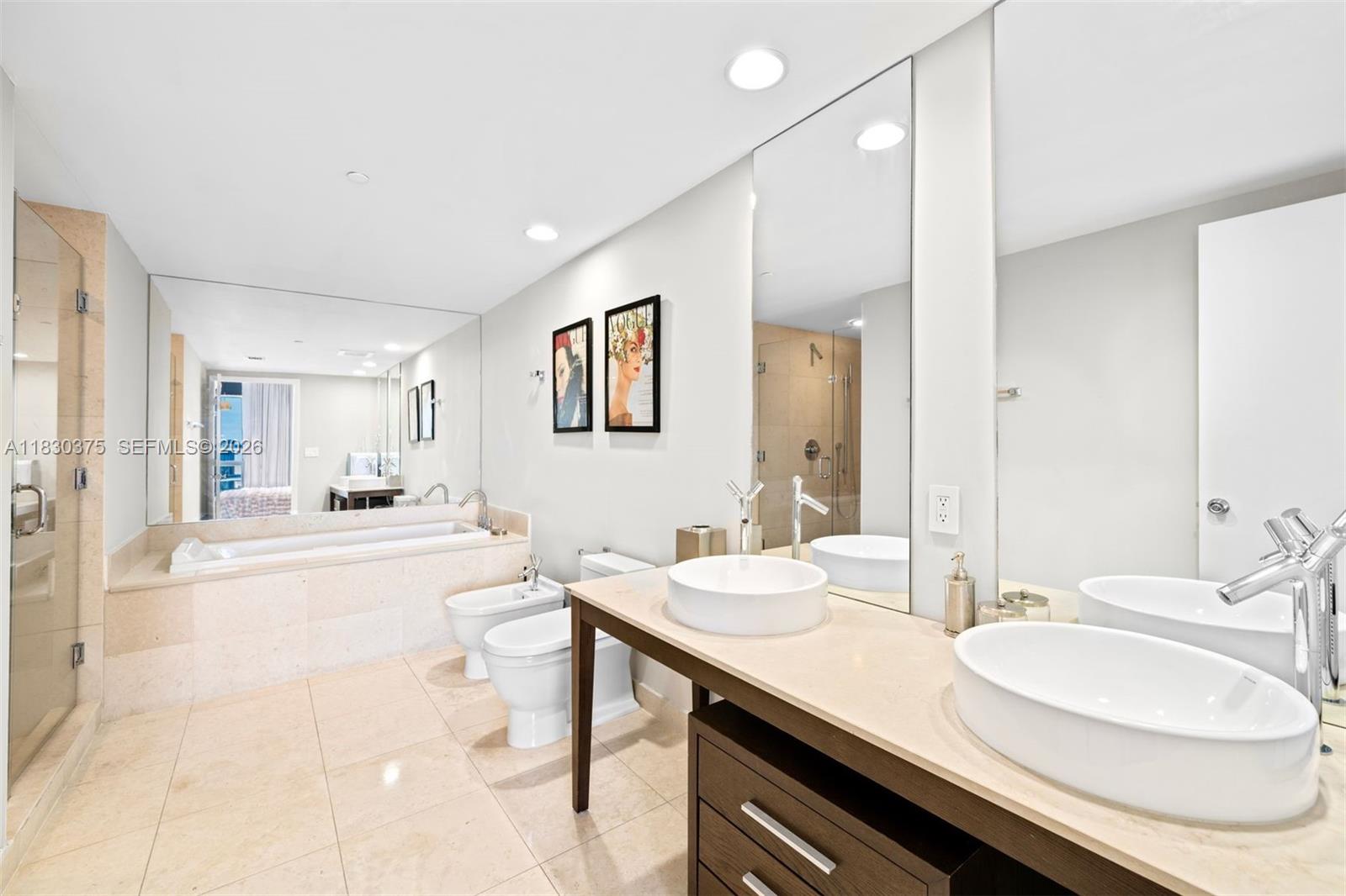 ICONBRICKELL CONDO NO 1 - Residential